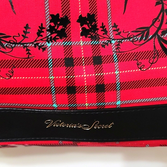 Victoria's Secret Tote - Picture 2 of 5